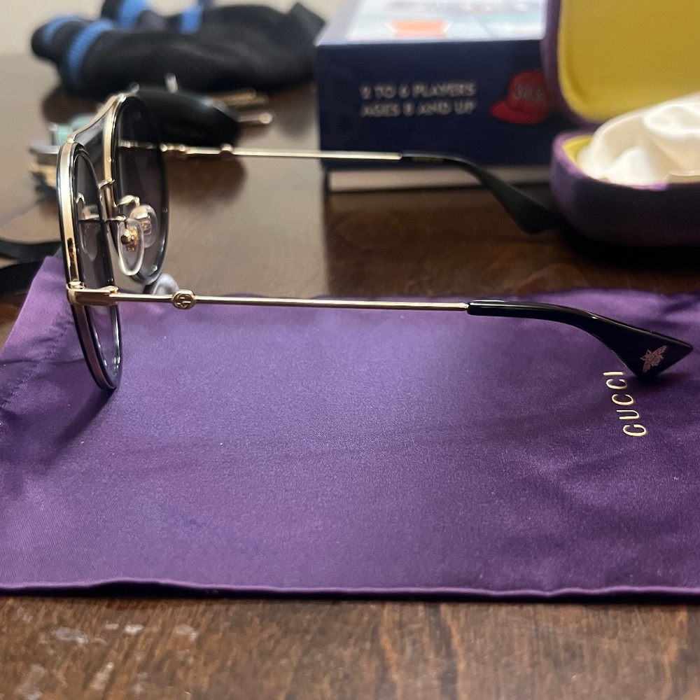GUCCI GLASSES